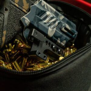 Alias-Bottom-Mount-with-wing-clipDSC09960-600x401
